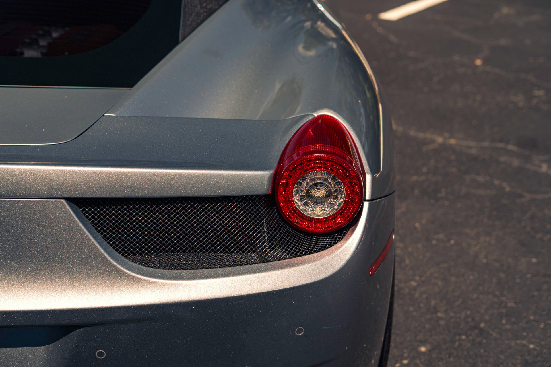 Used 2012 Ferrari 458 Italia Coupe RWD image 25