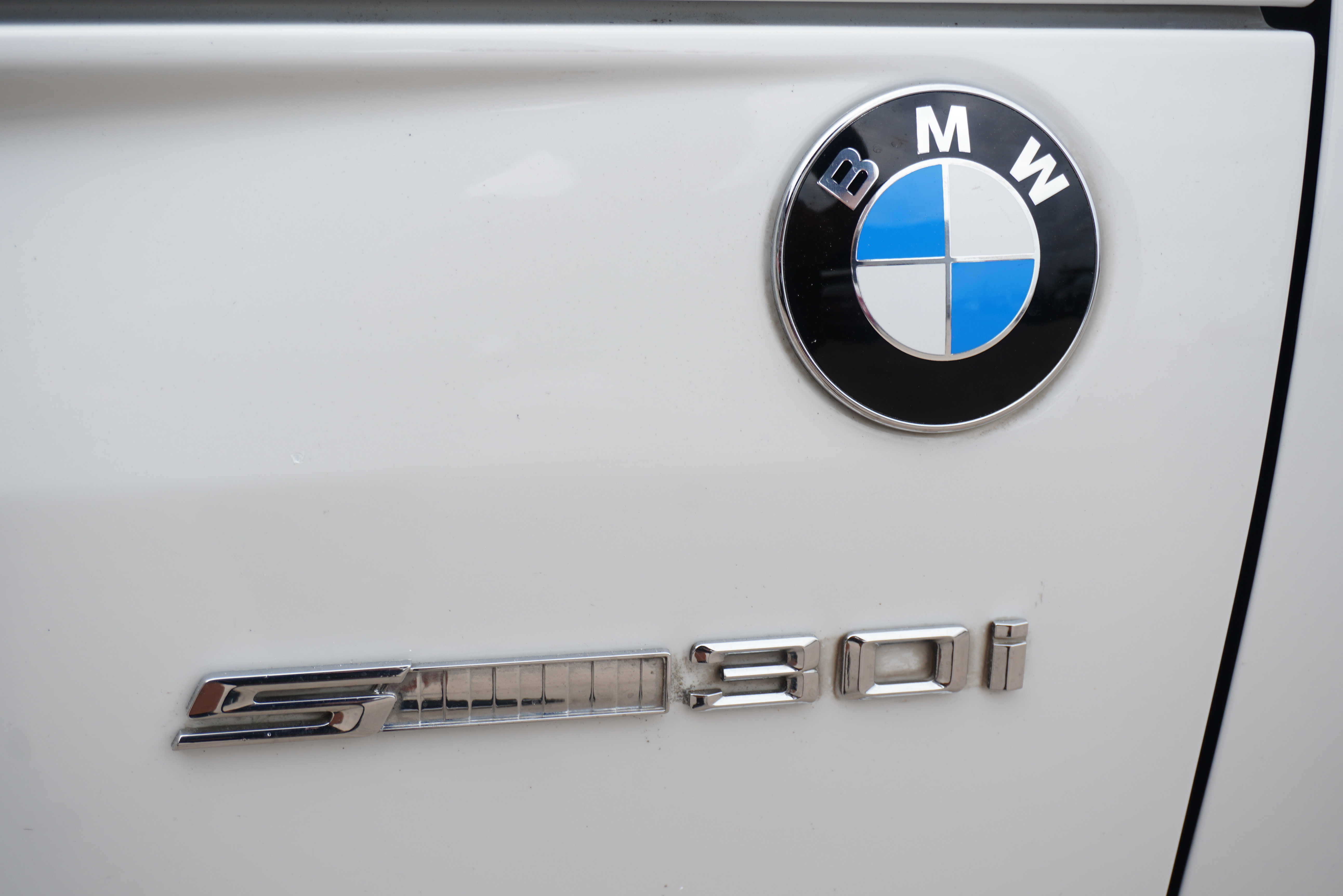 Used 2011 BMW Z4 sDrive30i image 11