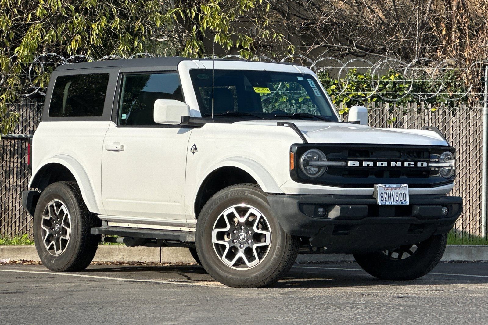 Used 2021 Ford Bronco Outer Banks image 2