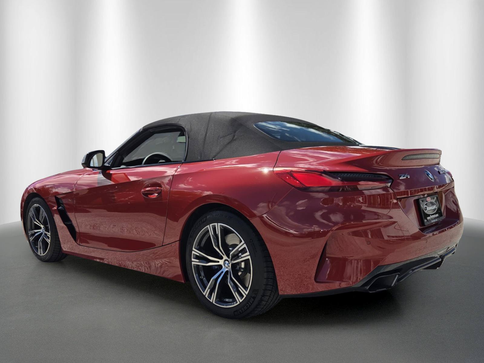 Used 2021 BMW Z4 M40i w/ Driving Assistance Package RWD image 5