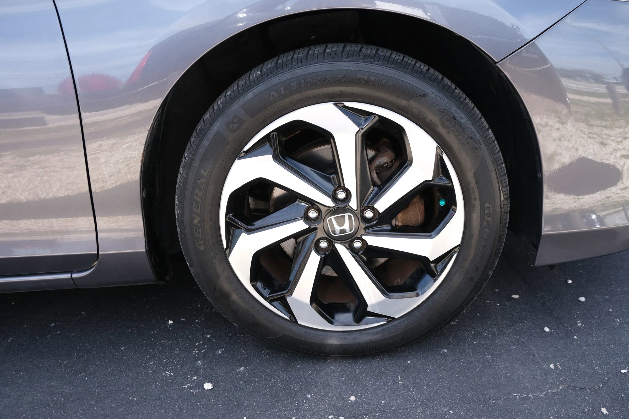 Used 2017 Honda Accord EX image 17