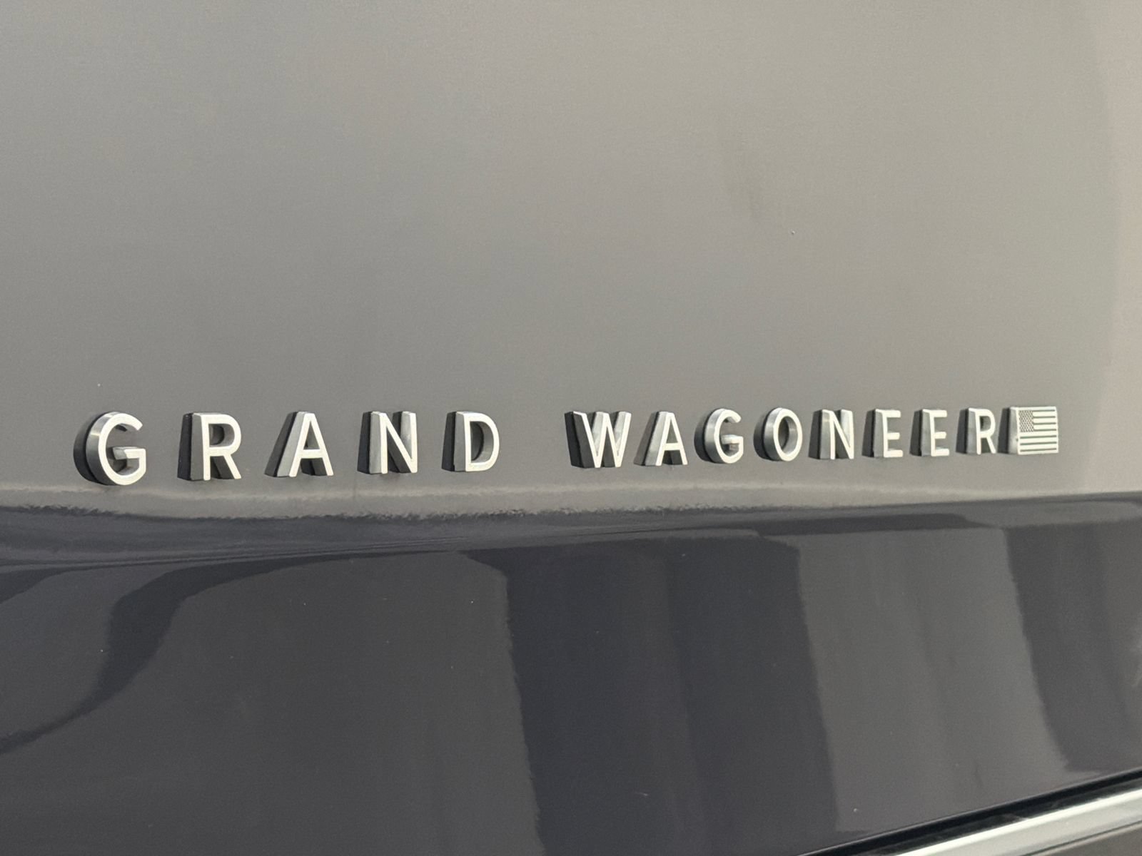 Used 2023 Jeep Grand Wagoneer L Series II w/ Premium Group II AWD/4WD image 15
