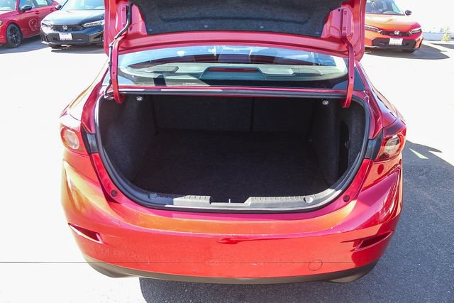 Used 2014 MAZDA MAZDA3 i Touring w/ Technology Package FWD image 33