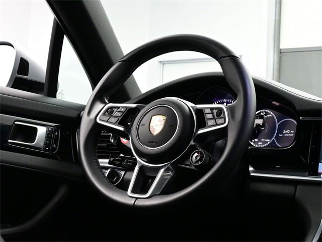 Used 2019 Porsche Panamera 4 image 20