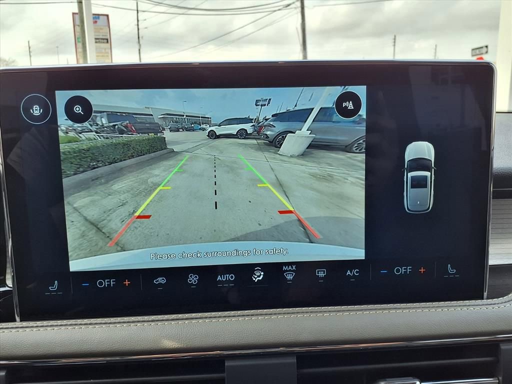 Used 2025 Lincoln Corsair FWD image 11