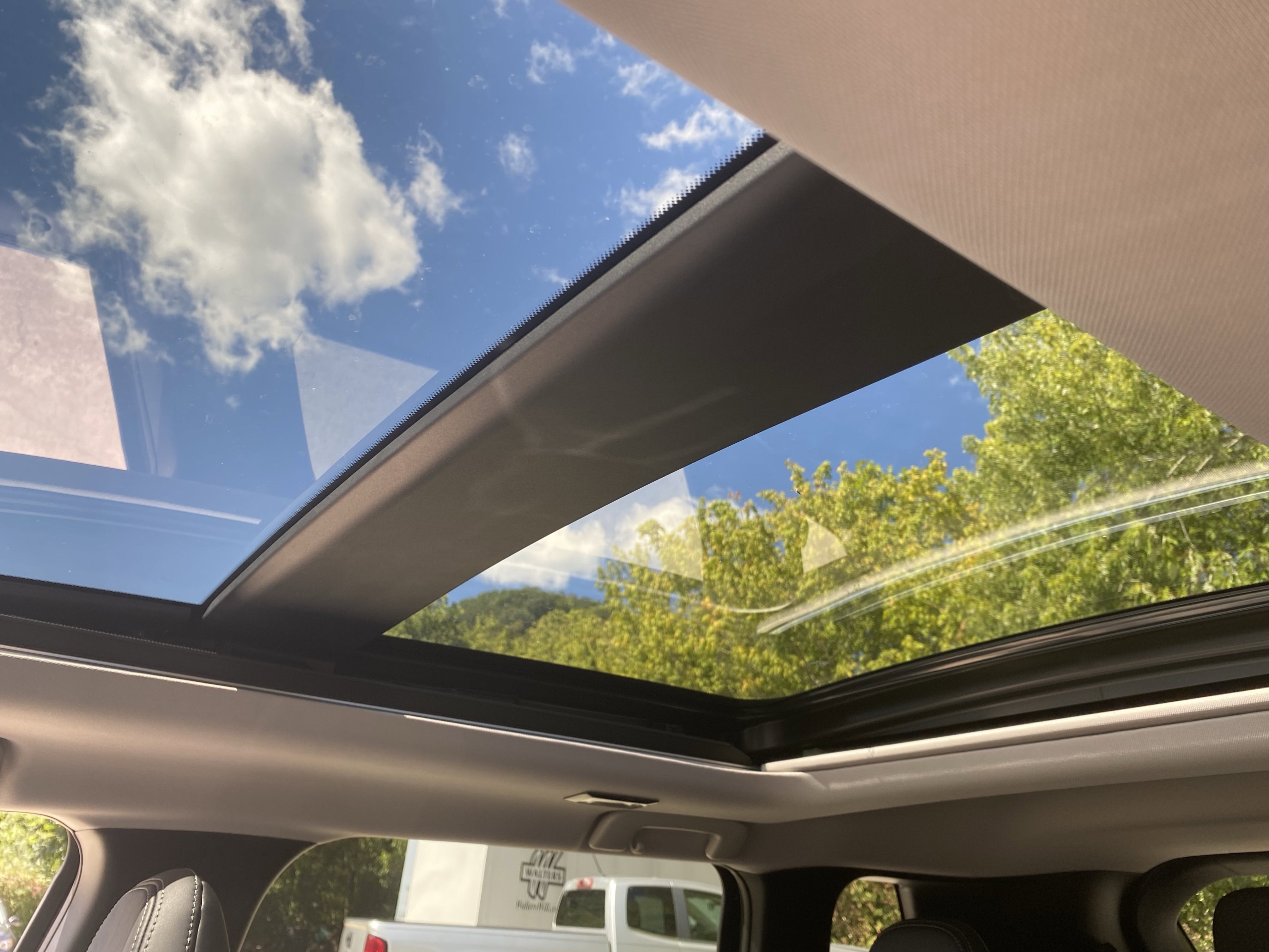 New 2025 Mitsubishi Outlander SE image 10