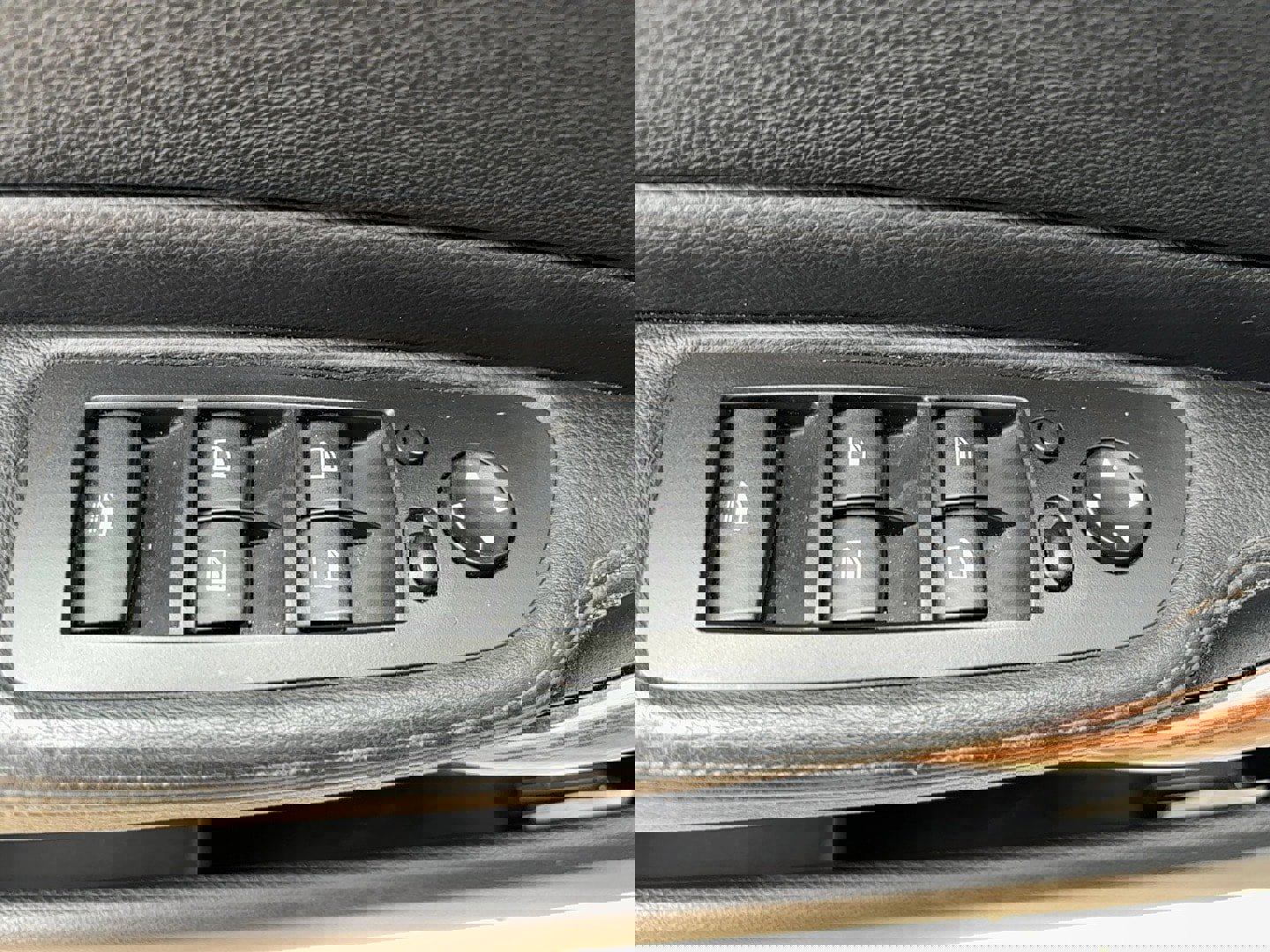 Used 2011 BMW 128i Convertible image 9