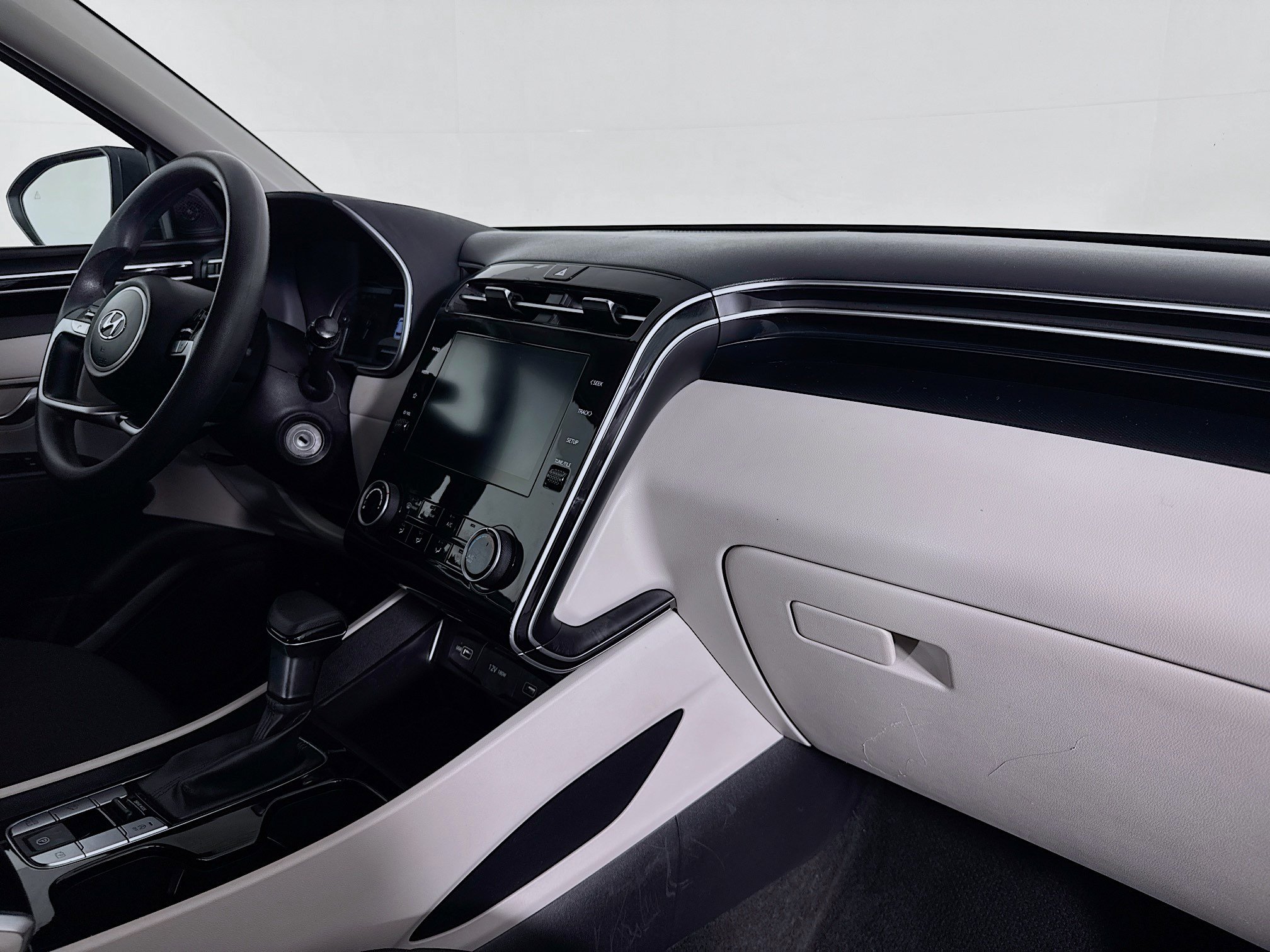 Used 2023 Hyundai Tucson SE FWD image 28