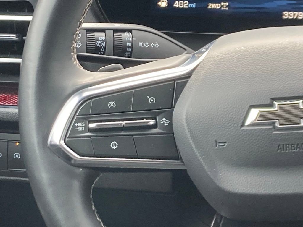 Used 2025 Chevrolet Traverse Z71 AWD/4WD image 15