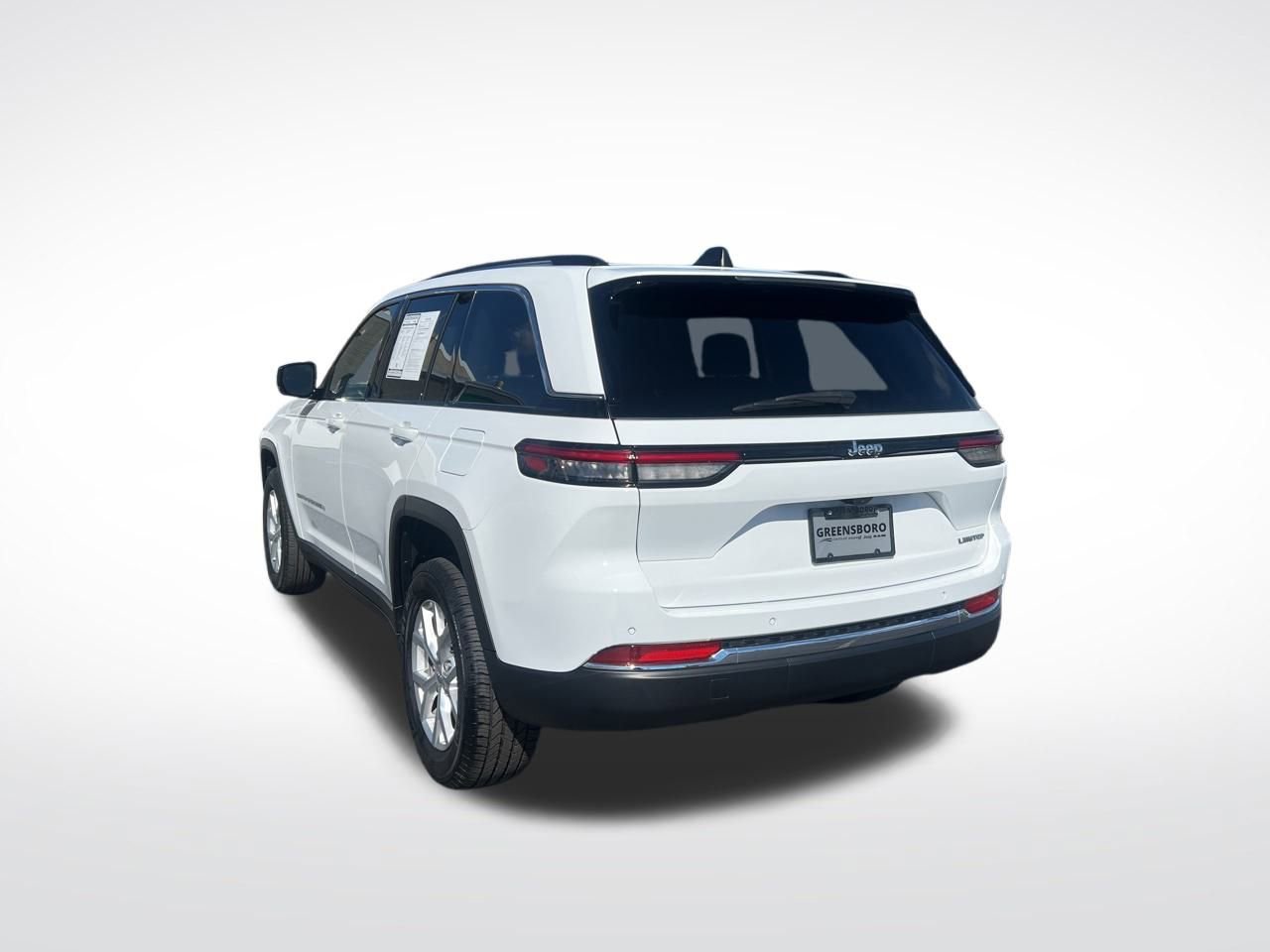 Used 2023 Jeep Grand Cherokee Limited image 3