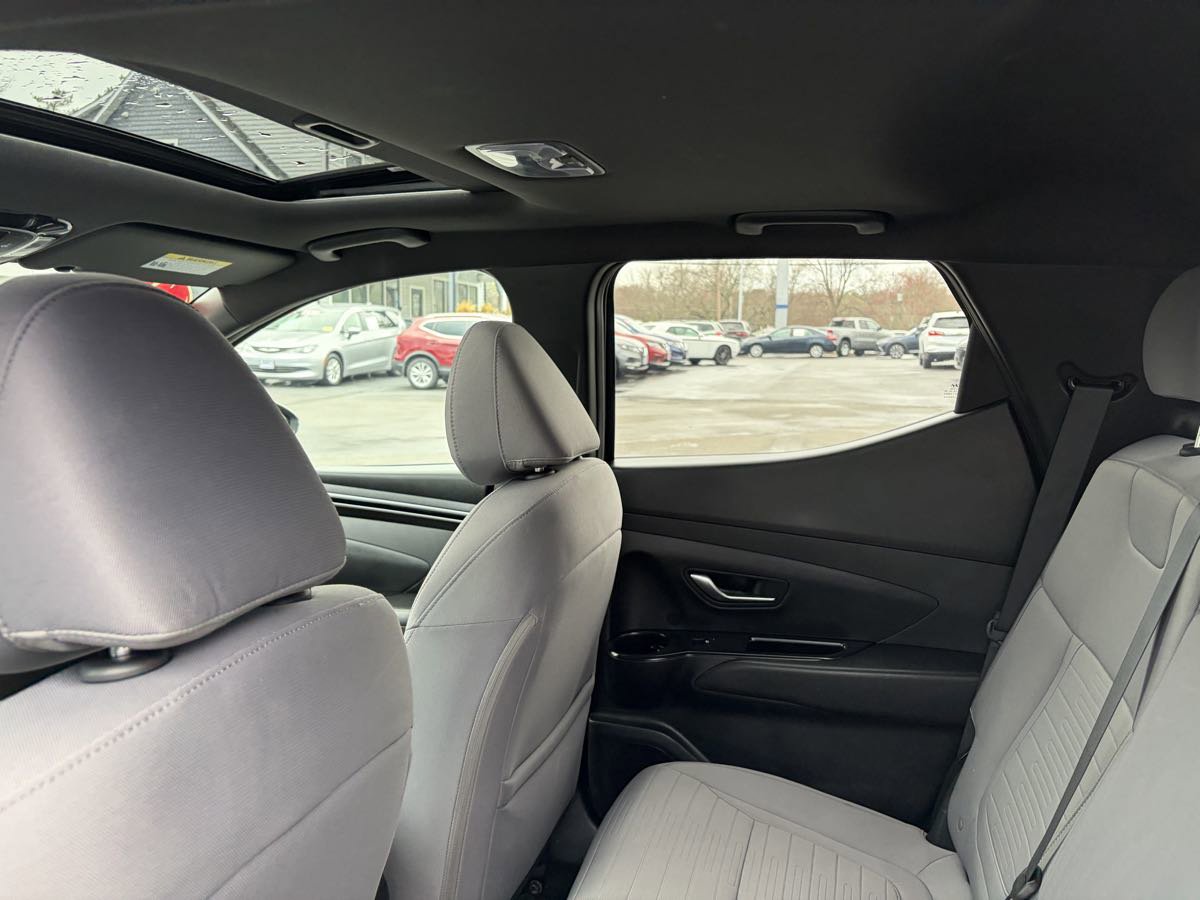 Used 2023 Hyundai Santa Cruz SEL Premium AWD/4WD image 24