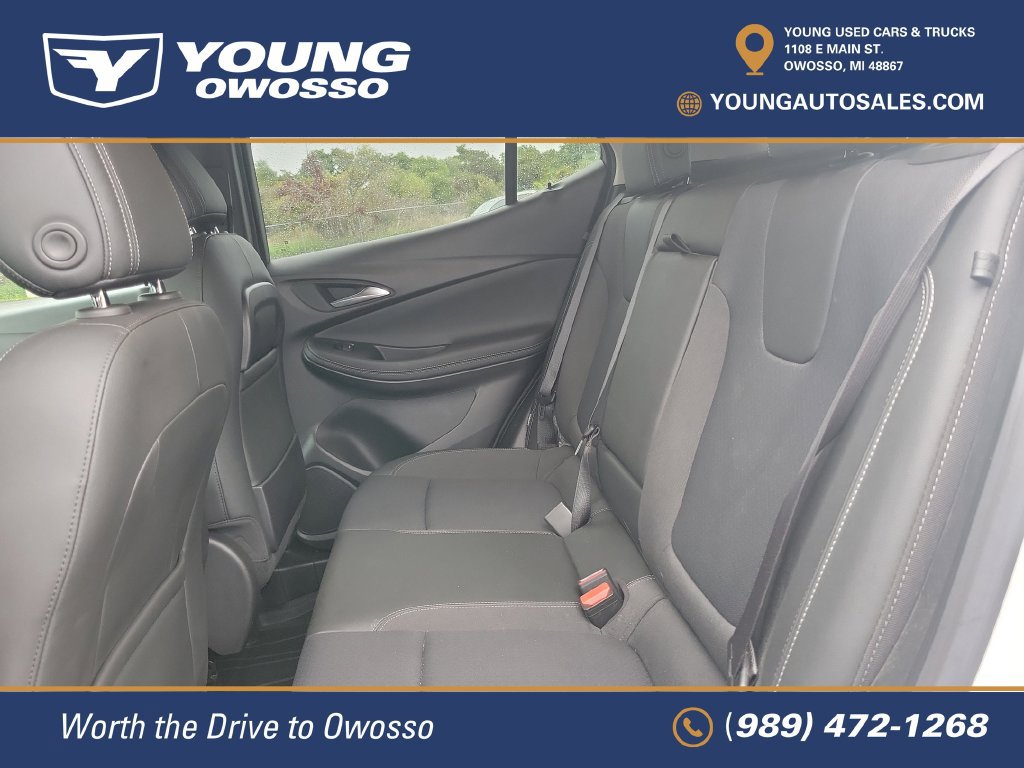 Used 2023 Buick Encore GX Select AWD/4WD image 28