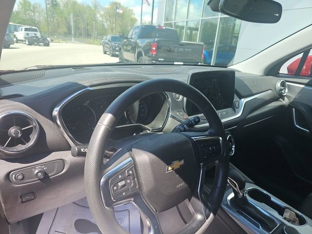 Used 2024 Chevrolet Blazer LT w/ Convenience Package image 10