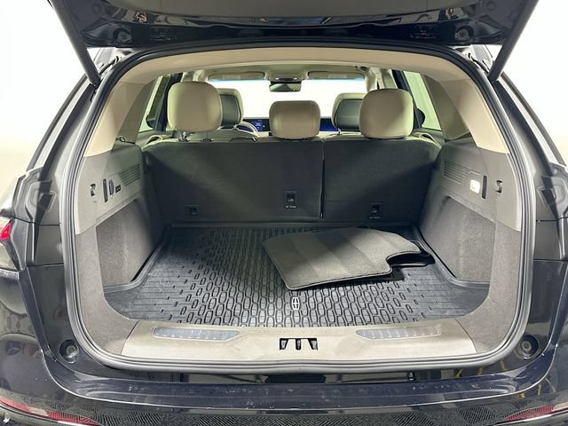Certified 2024 Lincoln Nautilus Reserve w/ Equipment Group 202A AWD/4WD image 28