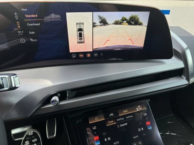 New 2027 Cadillac Vistiq Luxury AWD/4WD image 16