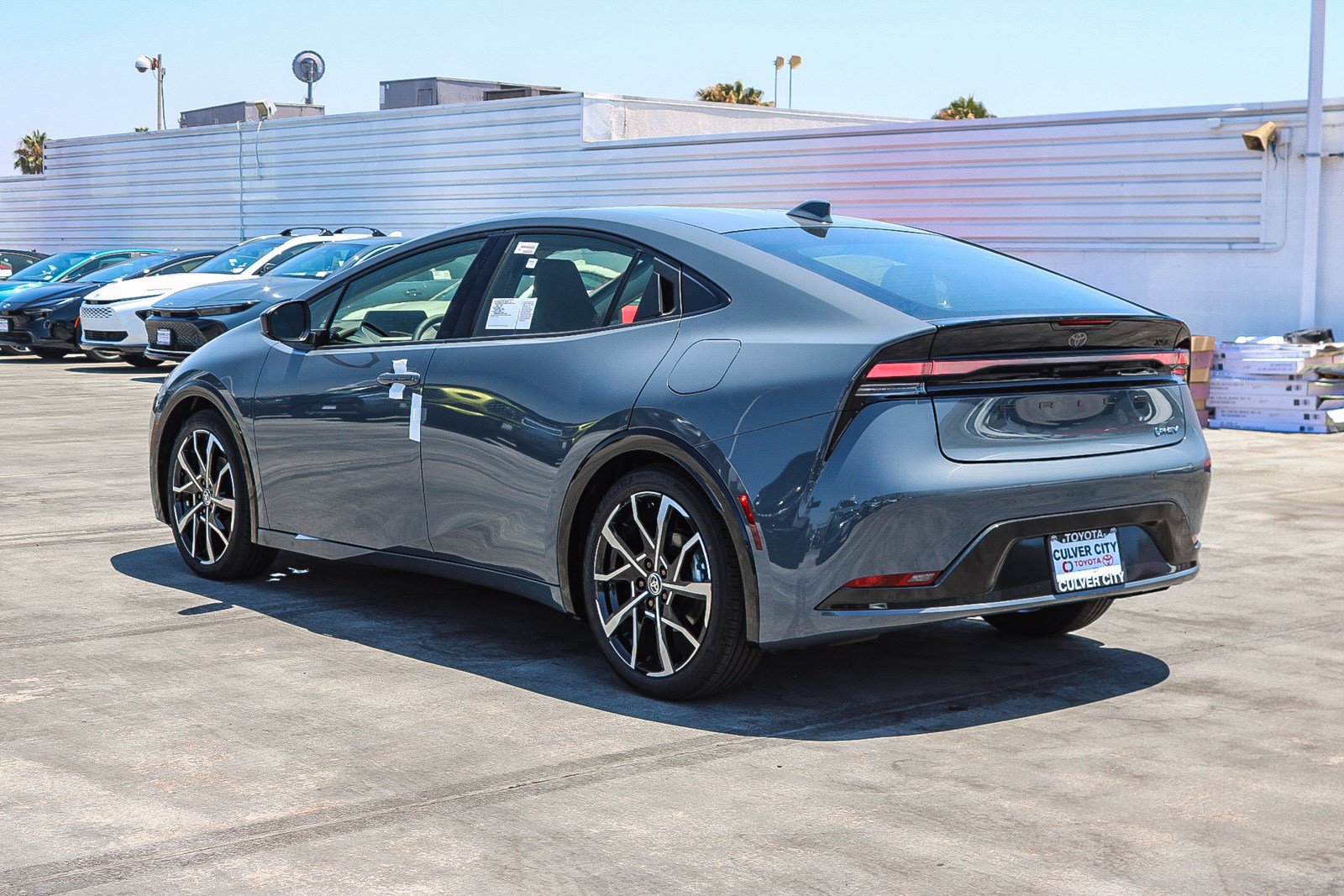 New 2026 Toyota Prius Plug-In Hybrid FWD image 7