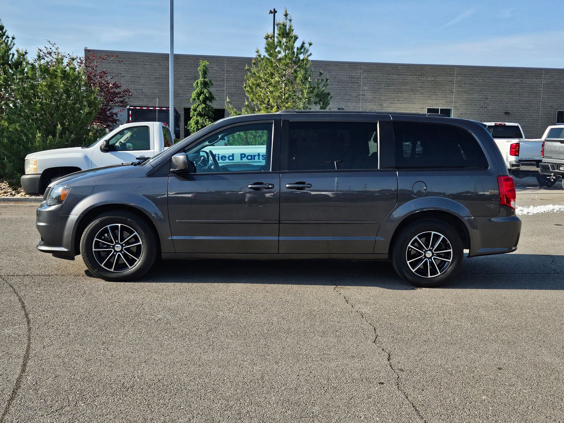 Used 2017 Dodge Grand Caravan GT FWD image 7