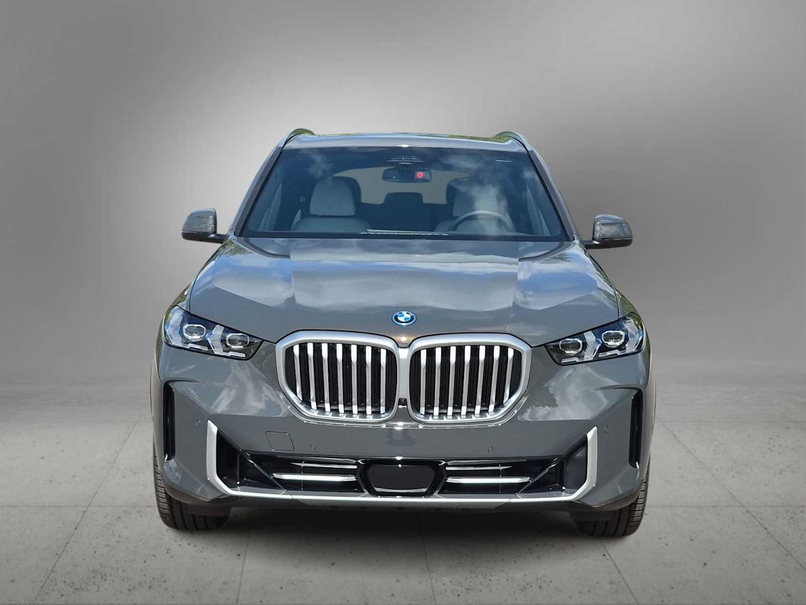 New 2026 BMW X5 xDrive50e AWD/4WD image 3