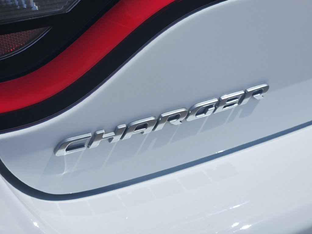 Used 2023 Dodge Charger SXT RWD image 9