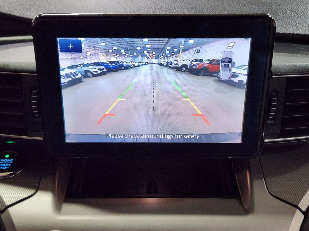 Used 2021 Ford Explorer XLT w/ Equipment Group 202A RWD image 37