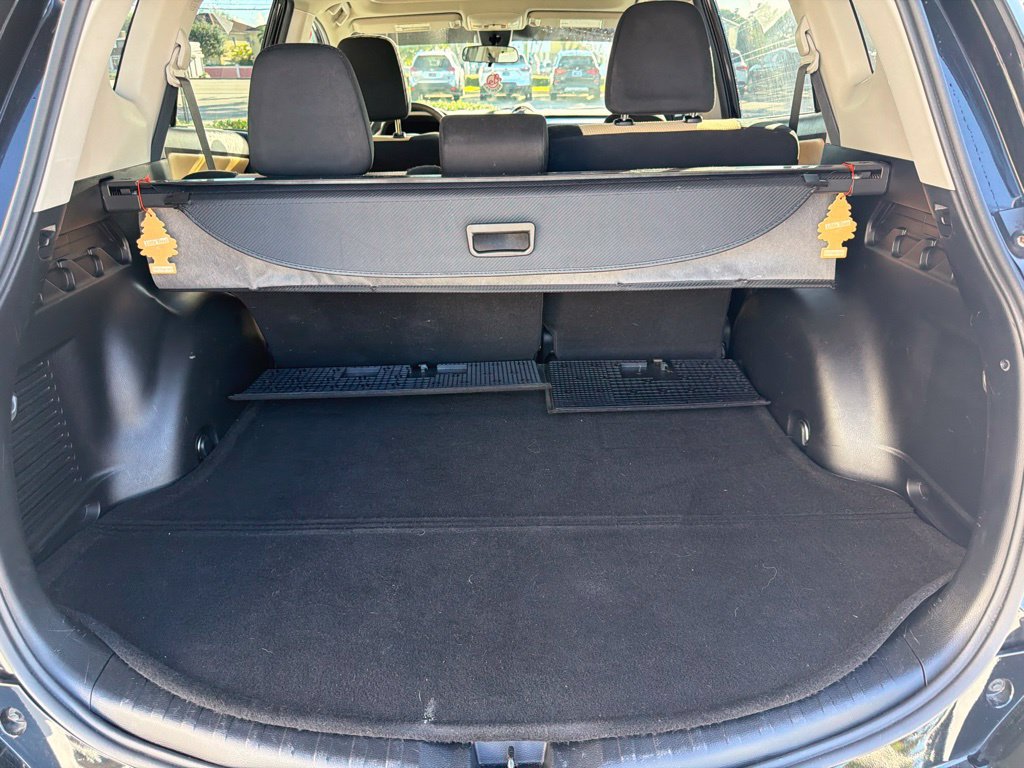 Used 2017 Toyota RAV4 XLE FWD image 13