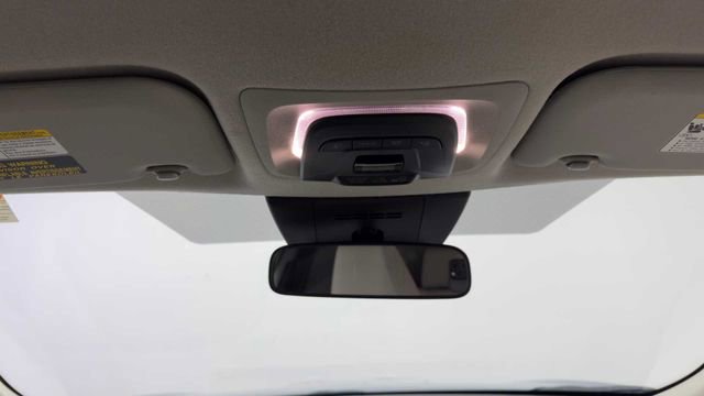 Used 2023 Toyota Corolla Cross L AWD/4WD image 16