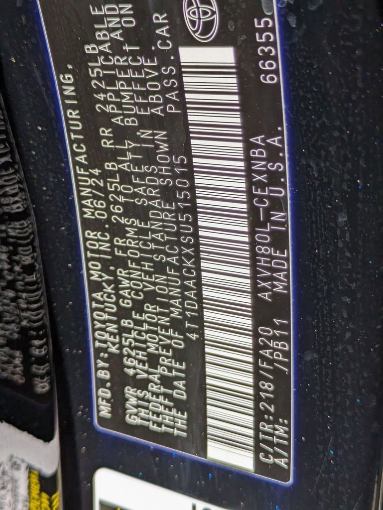 Used 2025 Toyota Camry LE image 36