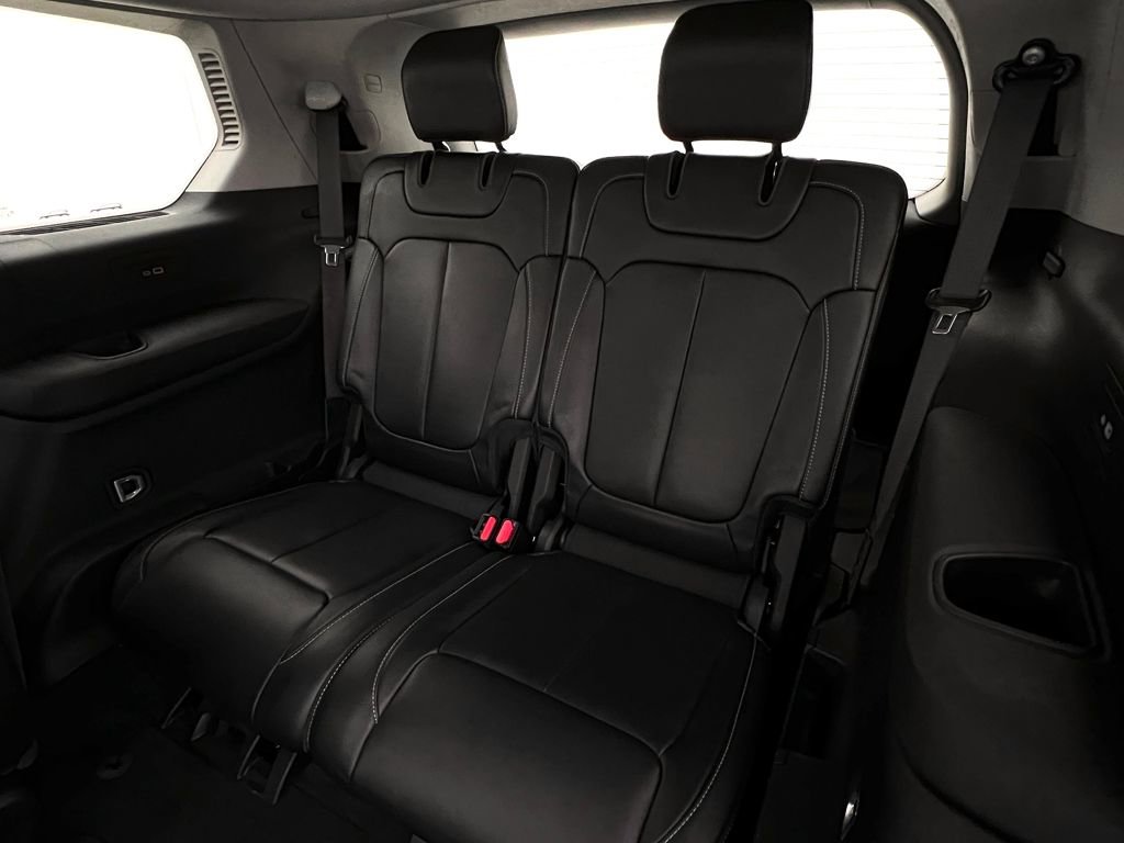 Used 2021 Jeep Grand Cherokee L Limited image 16