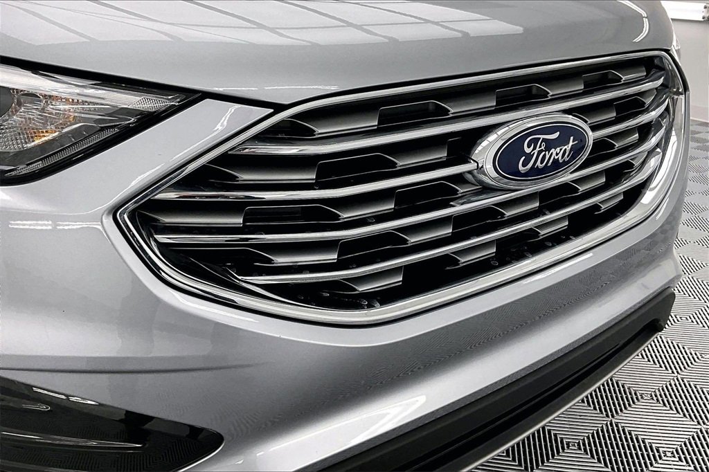 Used 2022 Ford Edge SEL w/ Convenience Package image 28