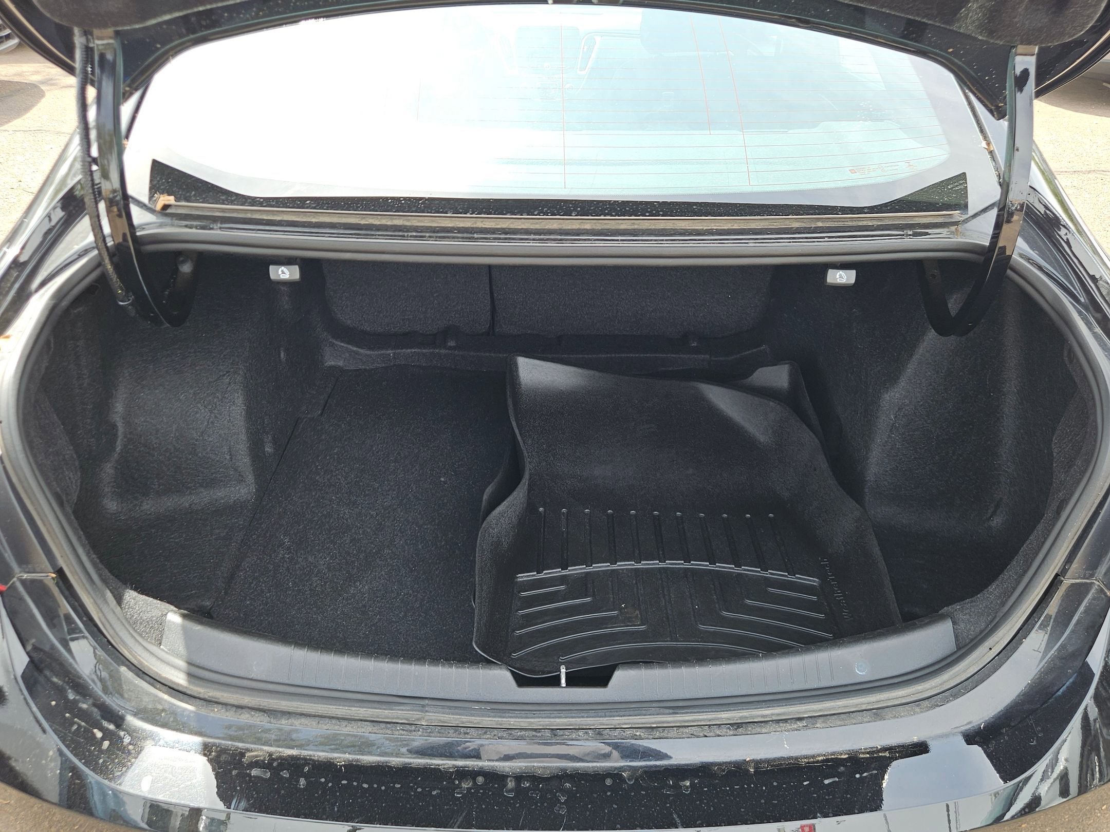 Used 2022 Chevrolet Malibu LT FWD image 7