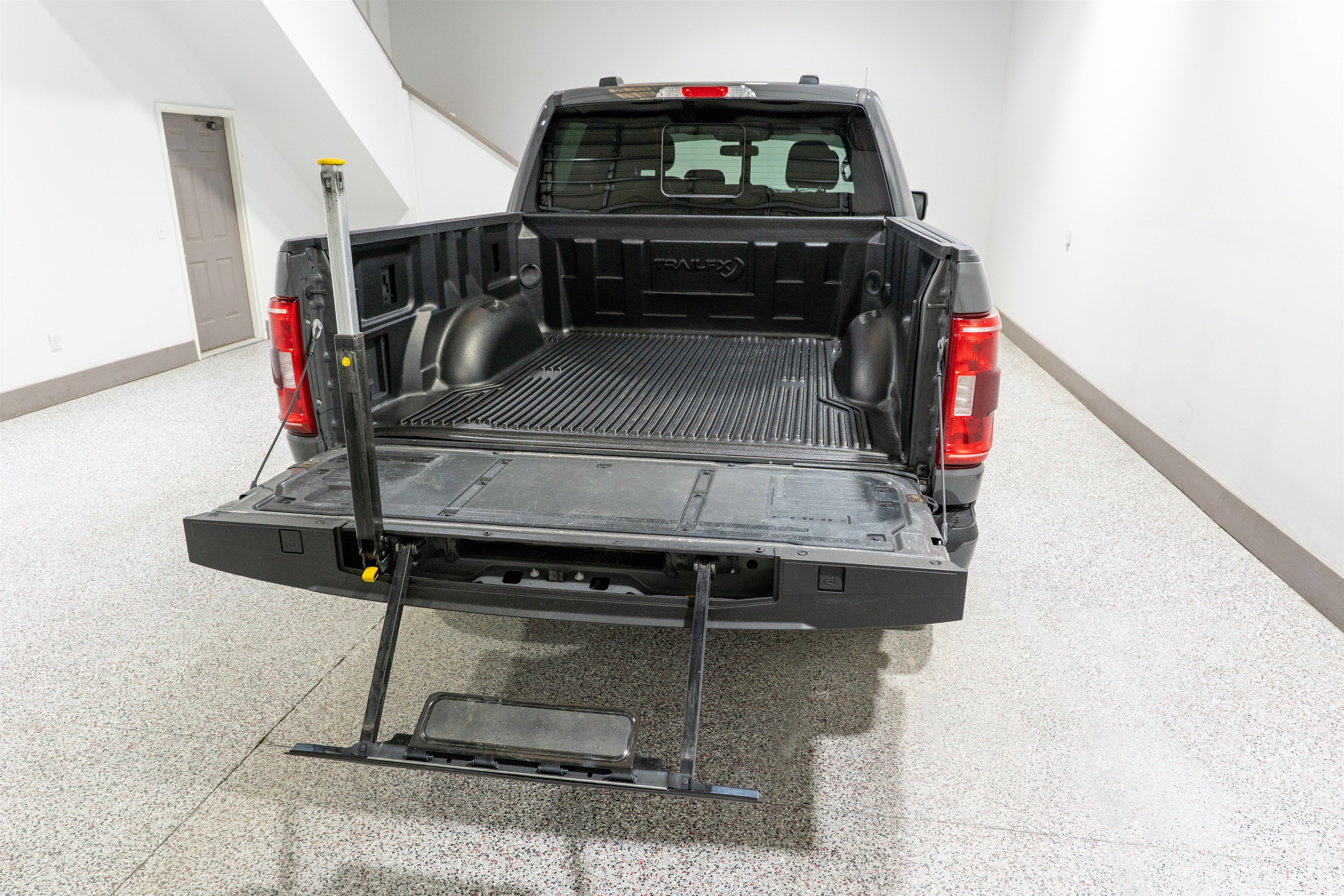Used 2021 Ford F150 XLT w/ Equipment Group 302A High AWD/4WD image 11