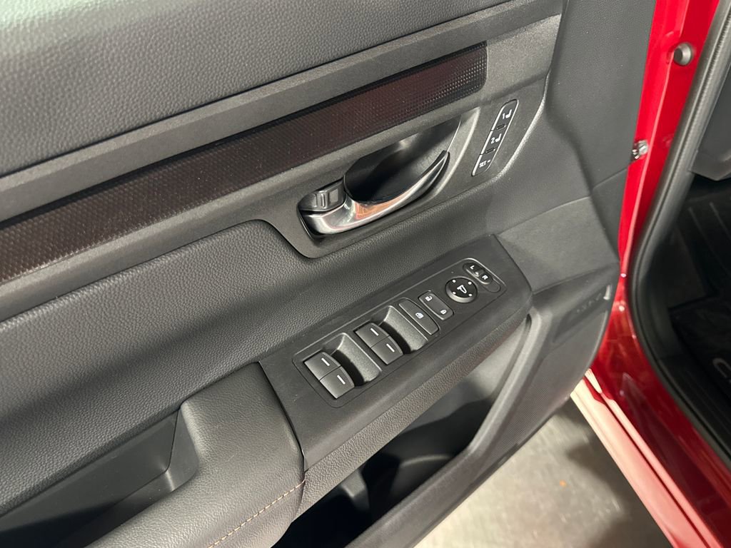 Certified 2025 Honda CR-V Sport-L image 16