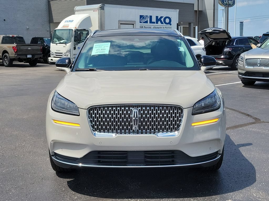 Certified 2022 Lincoln Corsair FWD w/ Premium Package image 2