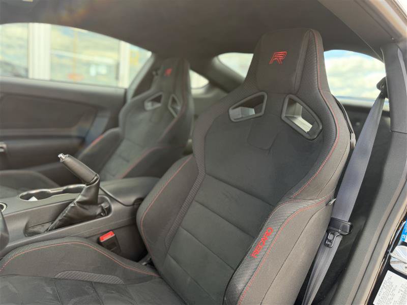 Used 2018 Ford Mustang Shelby GT350R w/ GT350R Equipment Group 920A RWD image 7