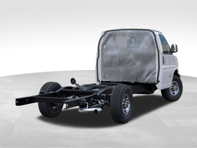 New 2026 Chevrolet Express 3500 w/ Power Convenience Package RWD image 4