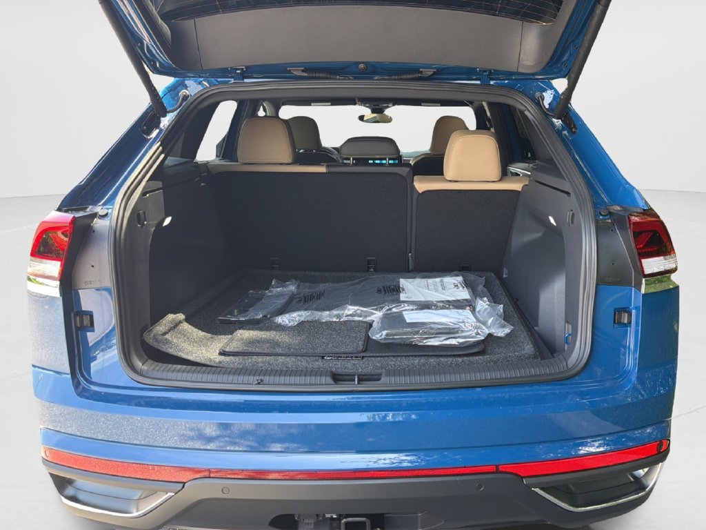 New 2026 Volkswagen Atlas Cross Sport SE FWD image 9