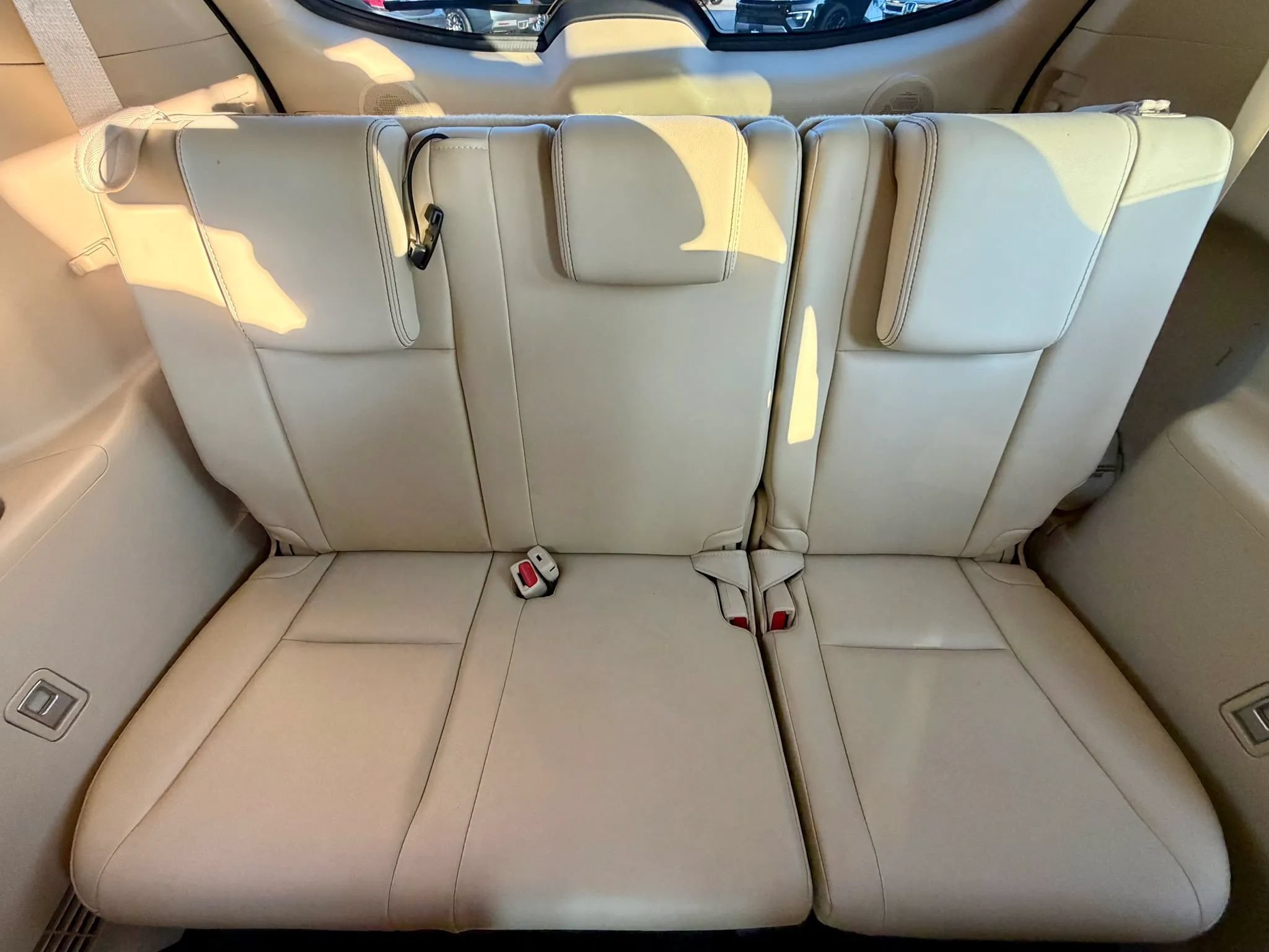 Used 2014 Toyota Highlander Limited Platinum AWD/4WD image 10