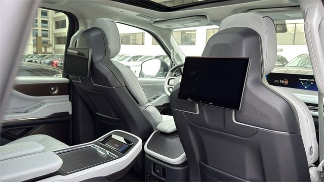 New 2026 Lincoln Navigator L Black Label image 6