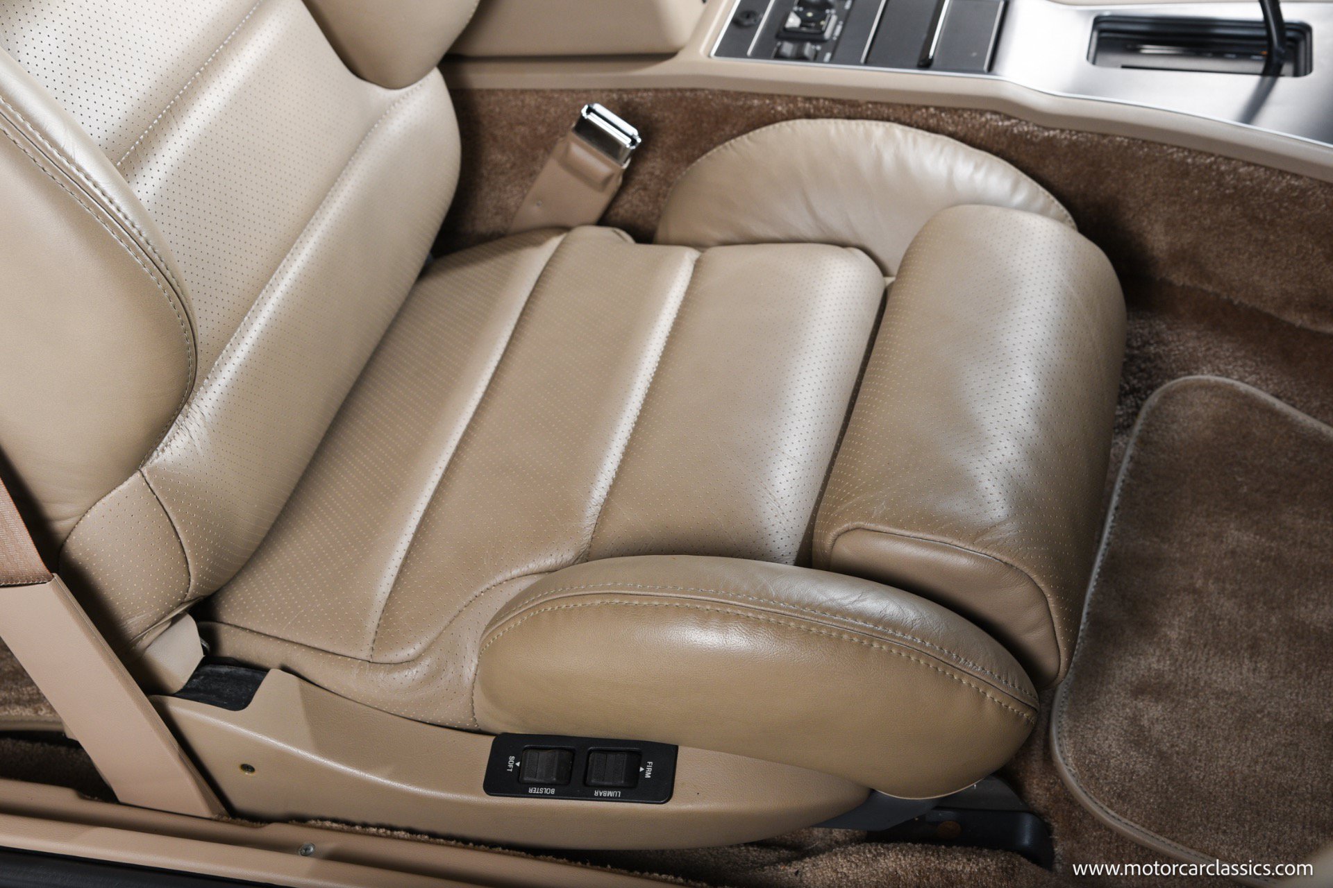 Used 1988 Lincoln Mark VII LSC RWD image 36