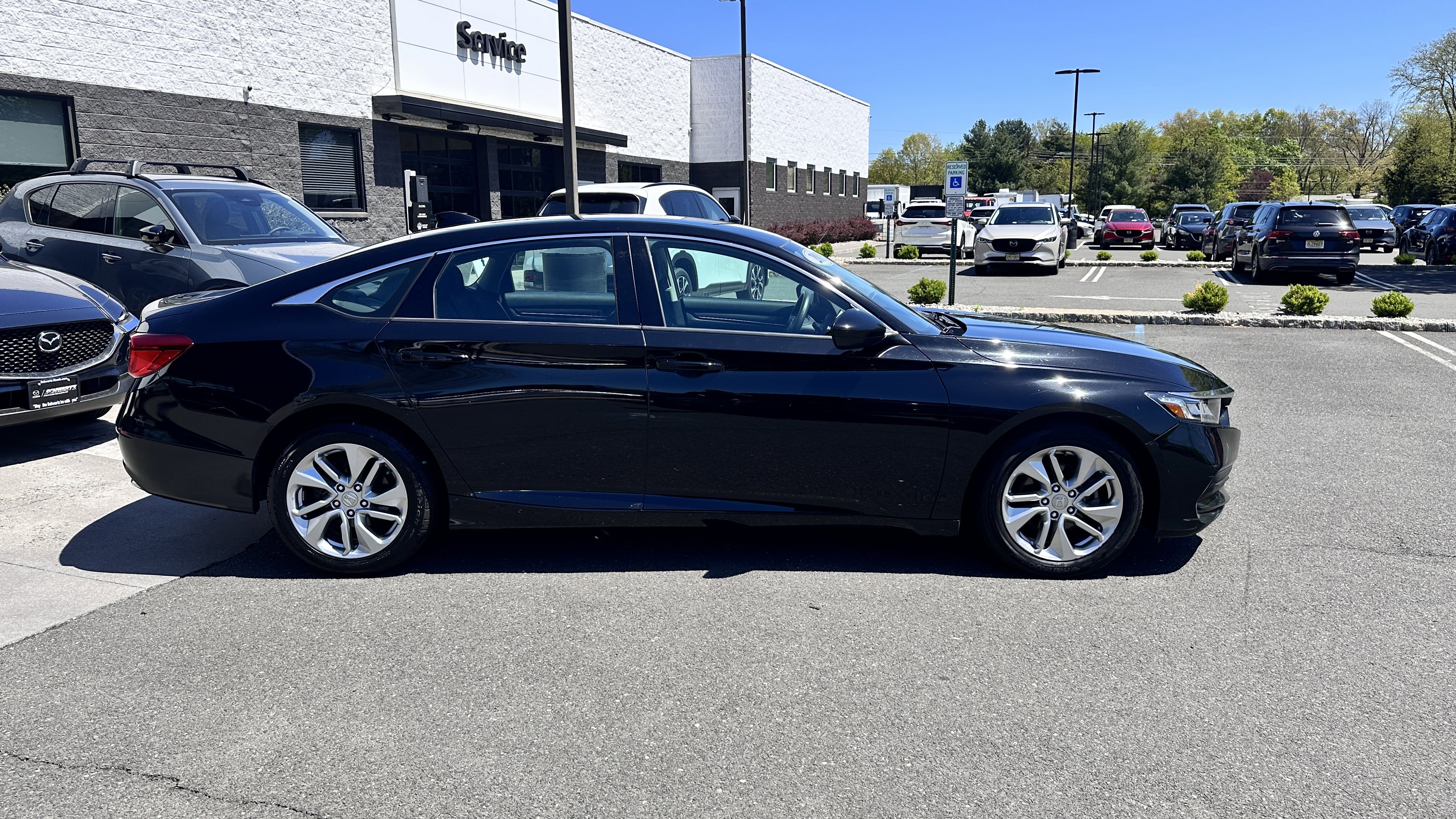 Used 2018 Honda Accord LX image 11