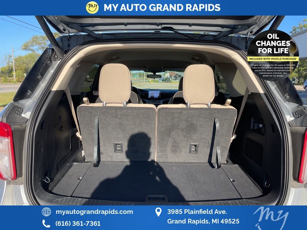 Used 2022 Ford Explorer XLT w/ Class IV Trailer Tow Package image 14