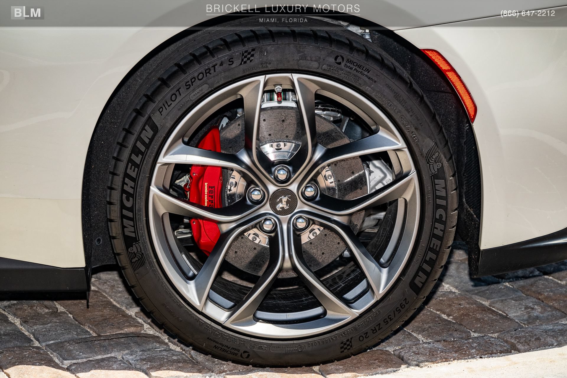 Used 2018 Ferrari GTC4Lusso T RWD image 48