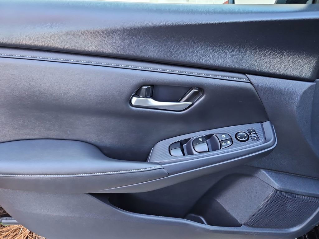 Used 2024 Nissan Sentra SV image 24