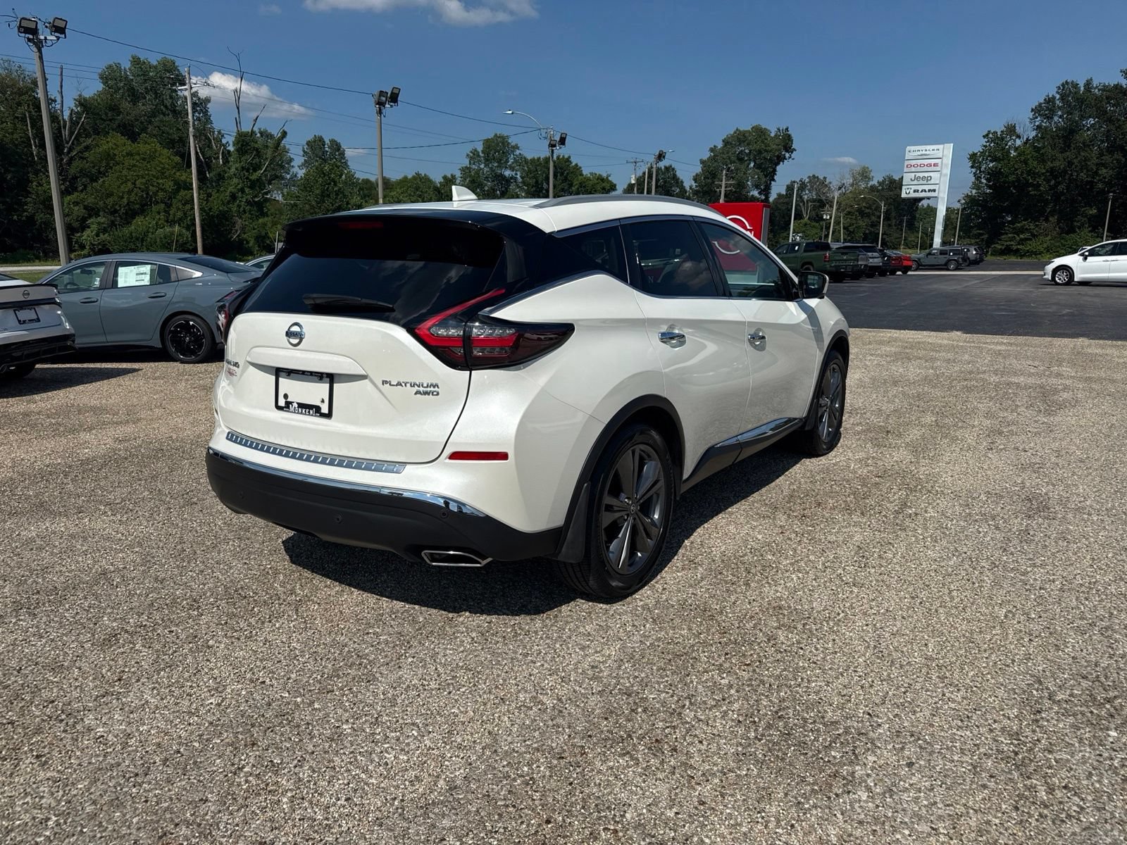 Certified 2022 Nissan Murano Platinum w/ Cargo Package AWD/4WD image 3
