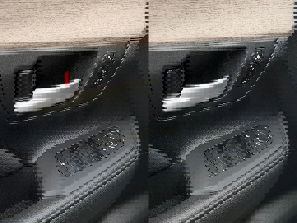 Used 2025 Toyota Grand Highlander Limited image 31