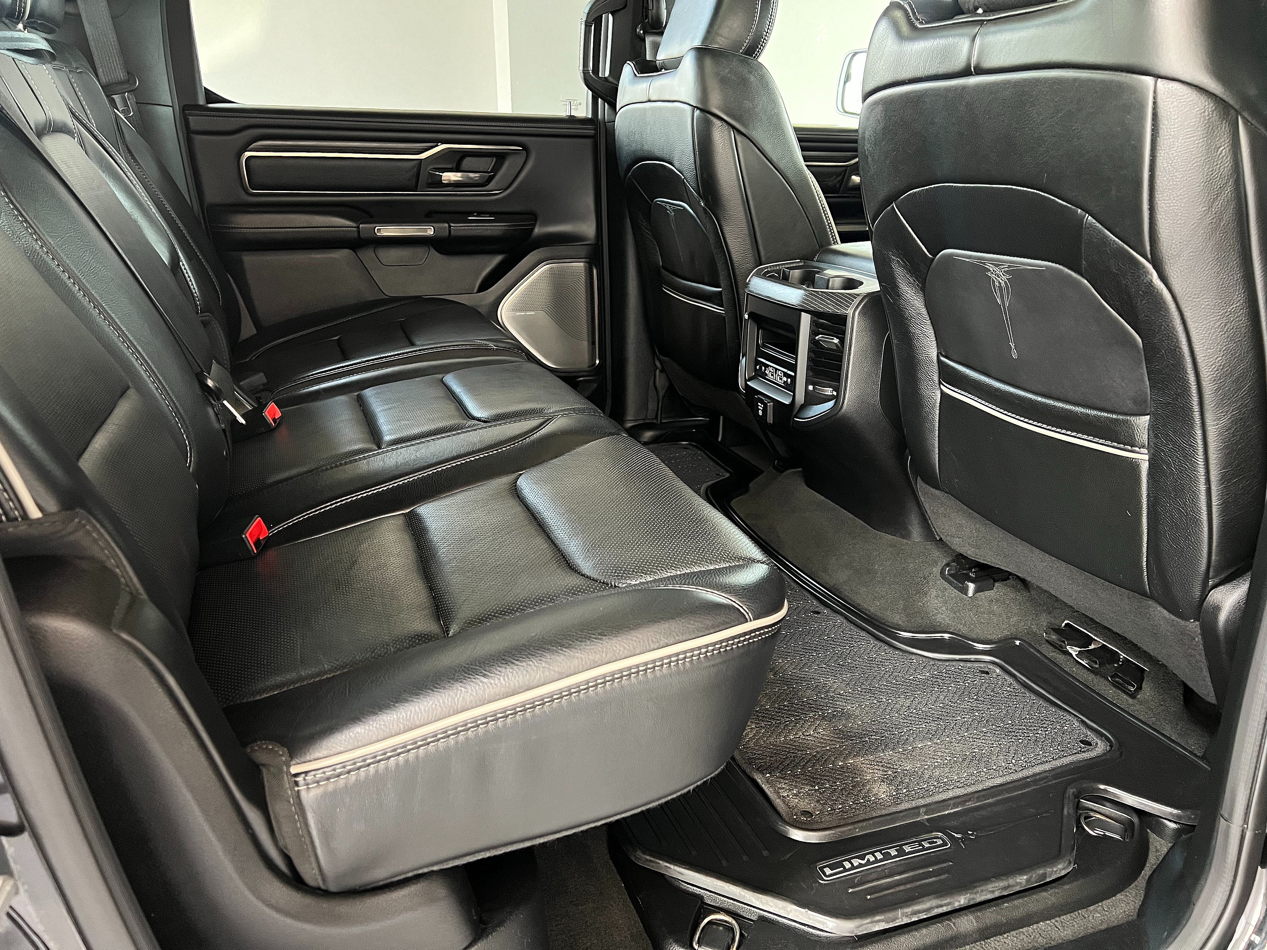 Used 2019 RAM 1500 Limited AWD/4WD image 27