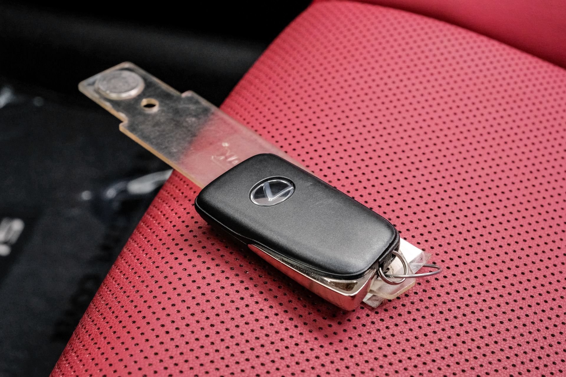 Used 2025 Lexus IS 350 F Sport RWD image 58