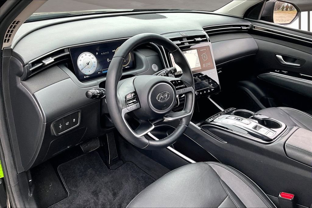 Used 2023 Hyundai Tucson Limited image 16