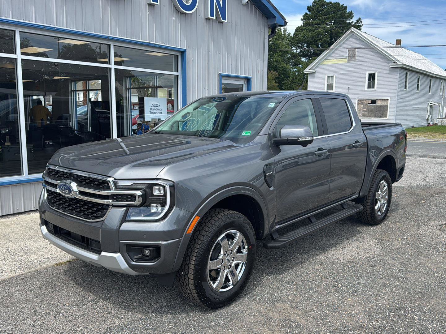 New 2025 Ford Ranger Lariat image 2