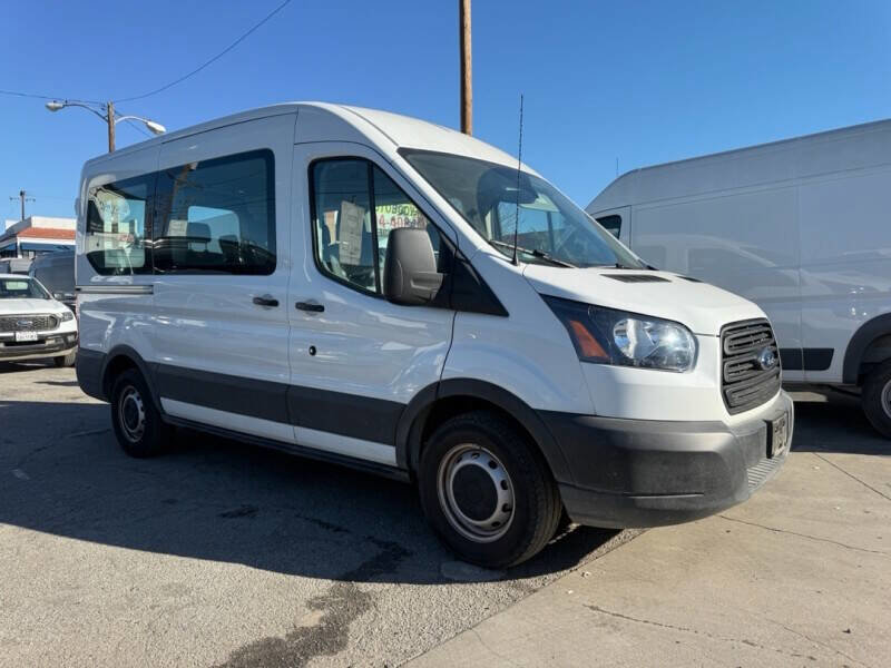 Used 2019 Ford Transit 150 XL image 1